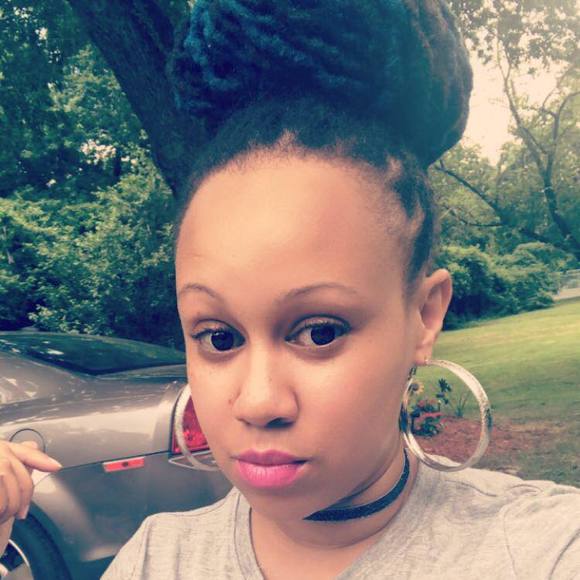 Meet your Posher, Renee - Picture 1 of 1